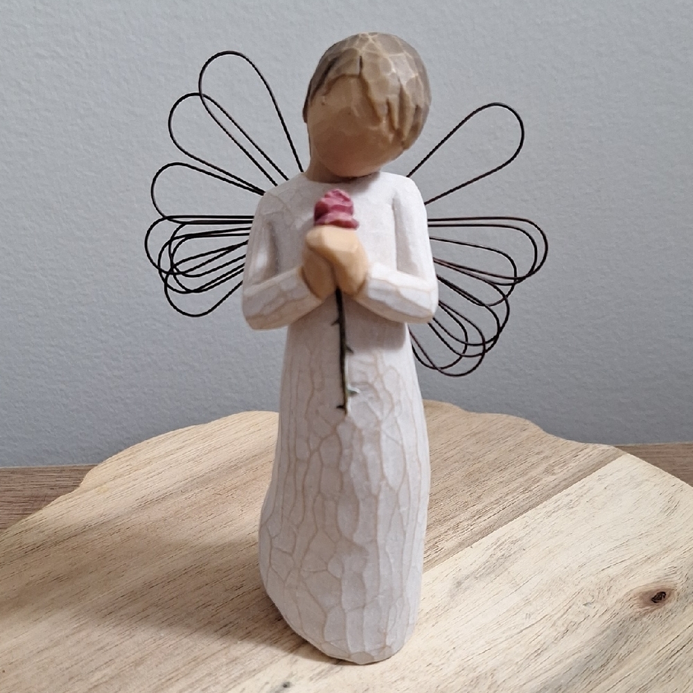 #ACV Willow Tree "Loving Angel" with Rose and Wire Wings Year 2002
